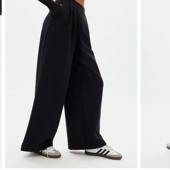 Girlfriend Collective Luxe Wide-Leg Pants - Picture 4 of 5